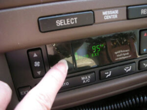 Car Heat Only Works When Driving: 3 Causes & Best Solutions