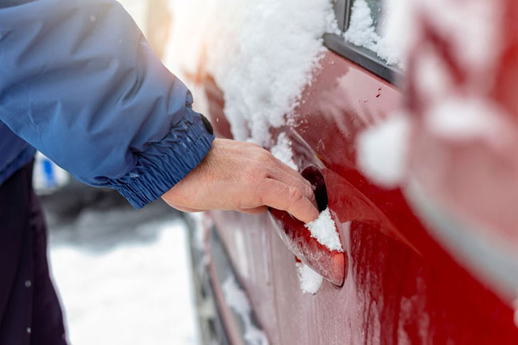 how to keep car doors from freezing shut