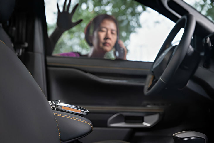 Unlock your car without key during an emergency